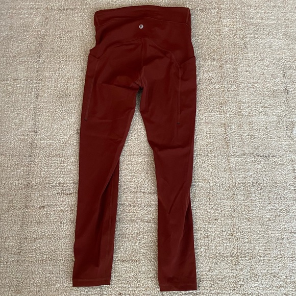 NWOT Lululemon Power Thru High Rise 25” - Picture 4 of 5